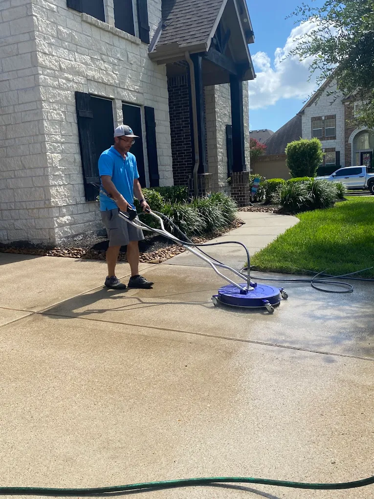 Pressure Washing services in Hawthorne